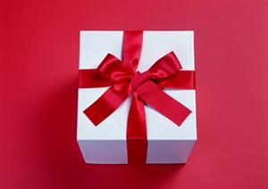 通販で買える美しいワイングラス